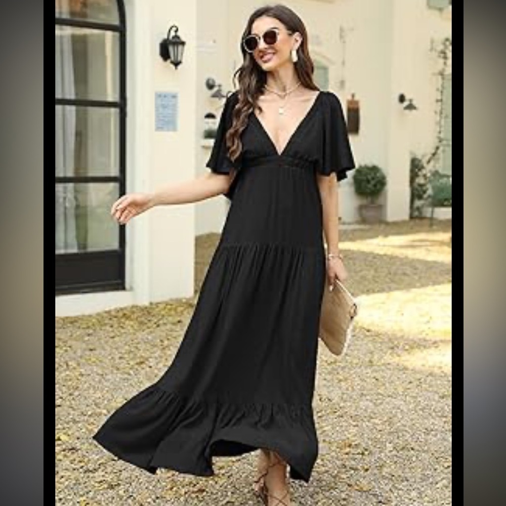 NWOT Women's Sexy V-Neck Tiered Dress Size Large